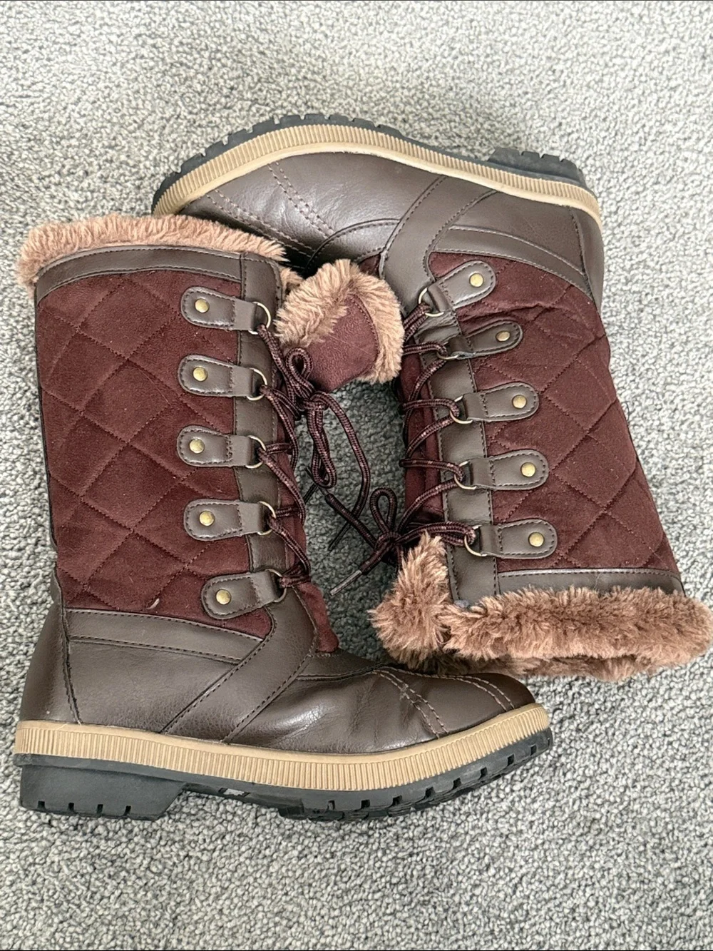 totes “Gemma” Brown Faux-Fur & Faux Leather Lace-Up Winter Boots. Size 7M